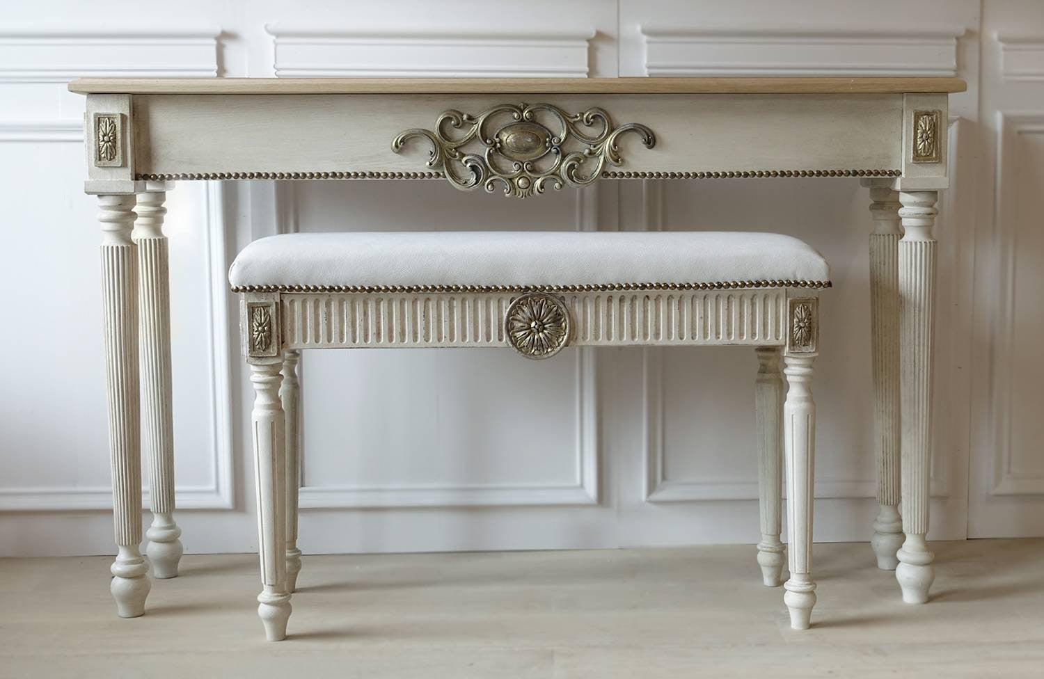 French style carved wooden console table white distress finish, White wooden console, carved console, gold ornaments