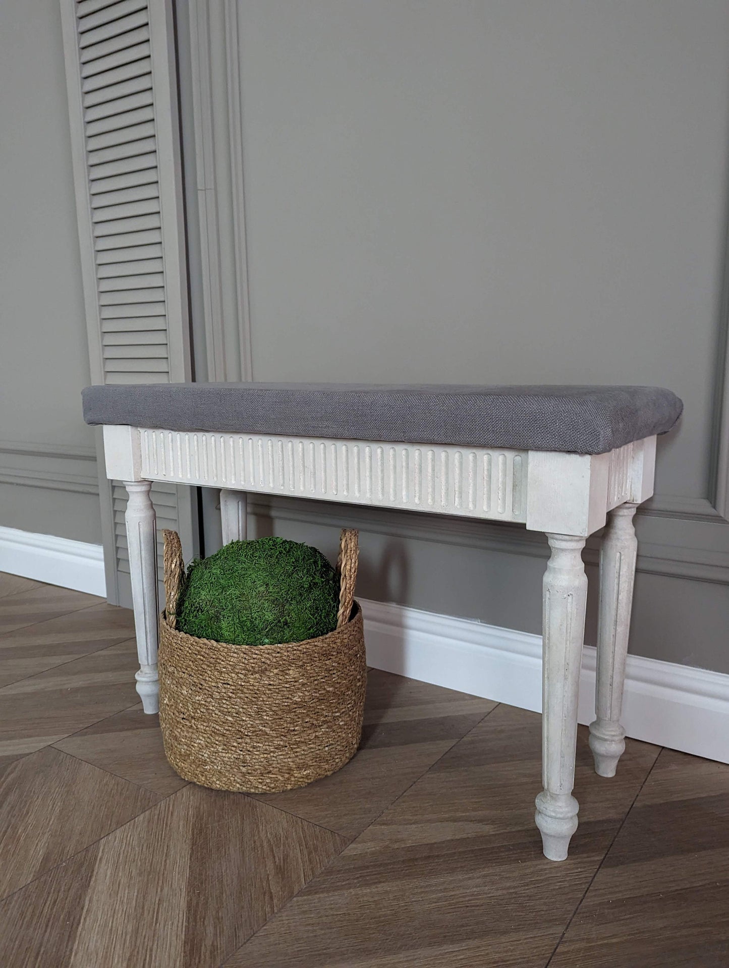 French style bench light grey distress finish, White wooden console, carved console, bedroom bench.