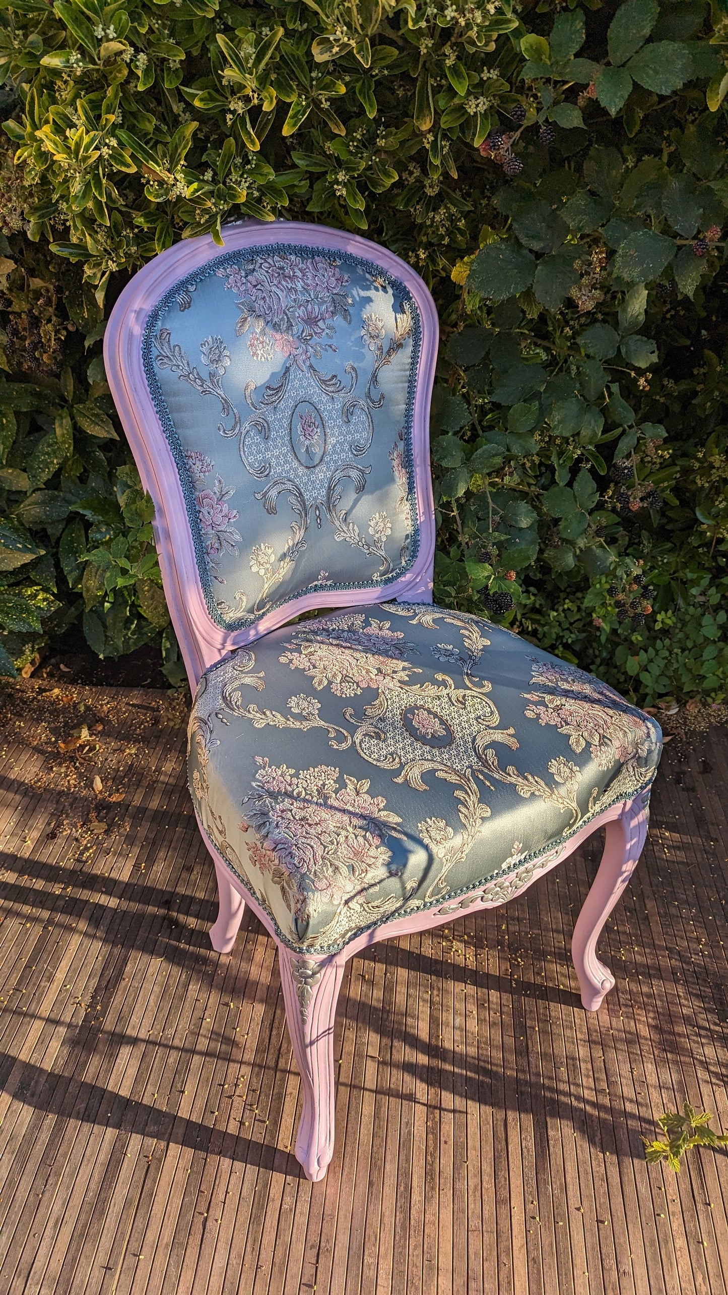 French style, Vintage Chair. Dining chair. Beauty Brocade Fabric Damask Jacquard Embossed. French Style Boudoir Chair.