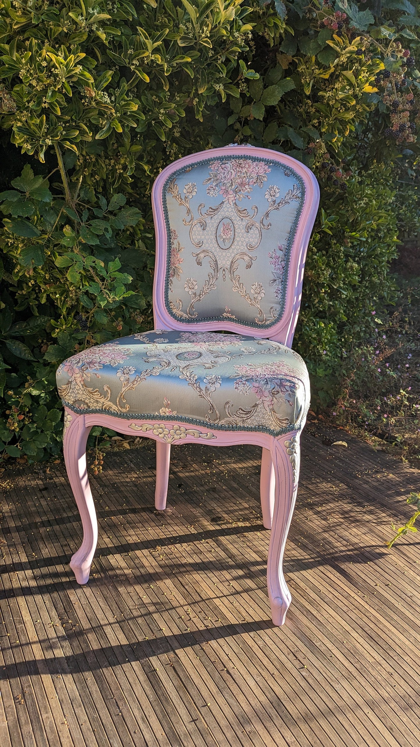 French style, Vintage Chair. Dining chair. Beauty Brocade Fabric Damask Jacquard Embossed. French Style Boudoir Chair.